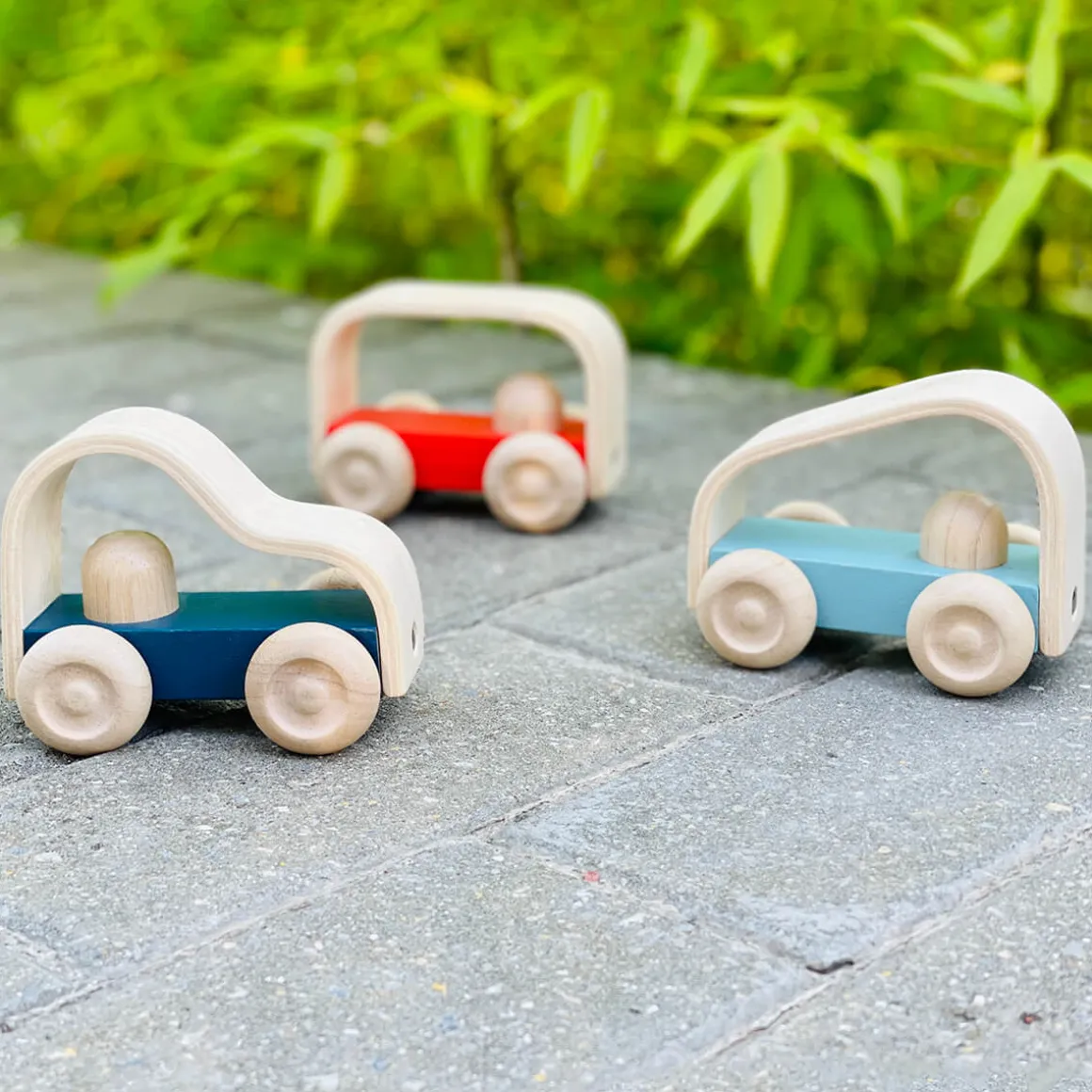 Vroom Bus by PlanToys