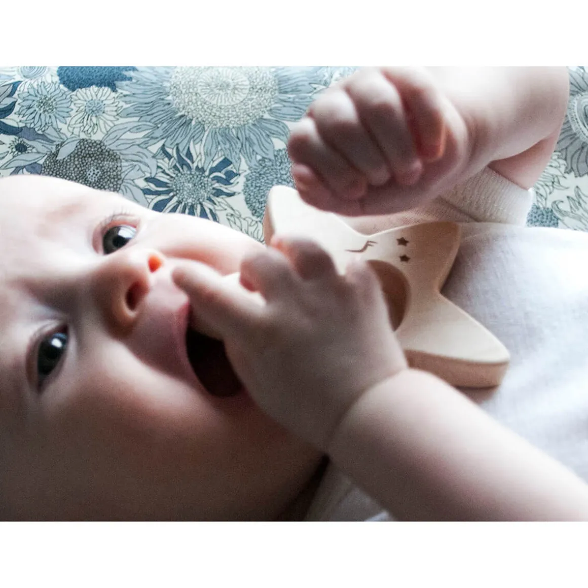 You're A Star Teether by Loullou